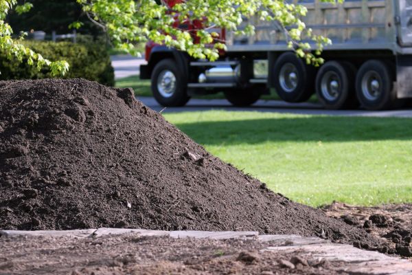 Yard Dirt Delivery in Gig Harbor