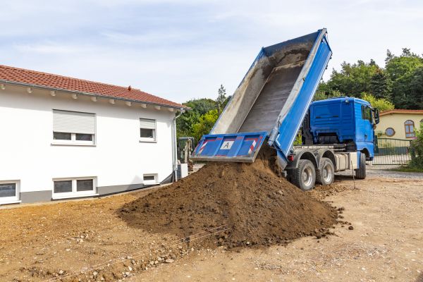 Garden Dirt Delivery in Gig Harbor