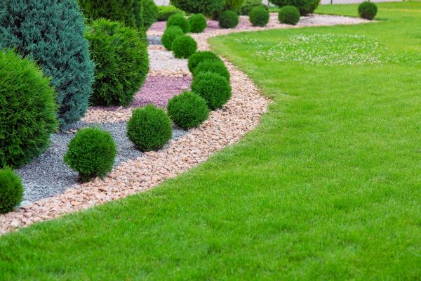 Edging Stones Installation in Gig Harbor